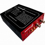 數(shù)字示波器：實(shí)時(shí)采樣率:100MSa/s；帶寬:25MHz；
儲存深度：1M/CH；邏輯分析儀：實(shí)時(shí)采樣率(Max)：100MSa/s；測量通道:32(目前軟件版本只支持到12)；儲存深度：1Mpts 信號QA-100綜合虛擬示波器,為用戶預(yù)留二次開發(fā)的程序接口。