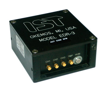 EDR-3C系列記錄器為攜帶型數(shù)字記錄器，
專門用來(lái)量測(cè)記錄沖擊、振動(dòng)、溫度訊號(hào)，
并可擴(kuò)充濕度、壓力傳感器或電橋裝置。
經(jīng)由可程序化的設(shè)定，
同時(shí)定義所有量測(cè)記錄的加速度和時(shí)間事件，
讓每個(gè)記錄文件能夠
完整記錄每個(gè)時(shí)間點(diǎn)所經(jīng)歷的動(dòng)態(tài)環(huán)境。
EDR-3C應(yīng)用在需要遠(yuǎn)程無(wú)人的監(jiān)控、
沖擊記錄或連續(xù)長(zhǎng)時(shí)間的振動(dòng)數(shù)據(jù)記錄。
