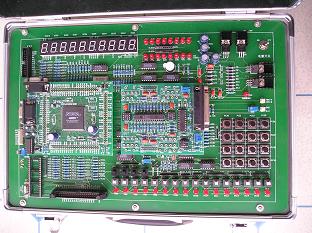 本實驗裝置是在世界銀行貸款招標(biāo)標(biāo)書要求的基礎(chǔ)上設(shè)計并有所突破，廣泛適用于教學(xué)和科研，面向本科教育、研究生教育及科研開發(fā)。