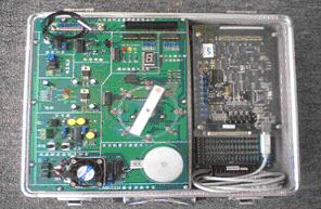 用多種軟件構(gòu)建虛擬儀器測量測控系統(tǒng)，含接口卡、各類傳感器和執(zhí)行機構(gòu)及調(diào)理電路等硬件。